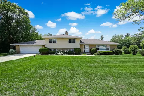 133 57th St, Clarendon Hills, IL 60514