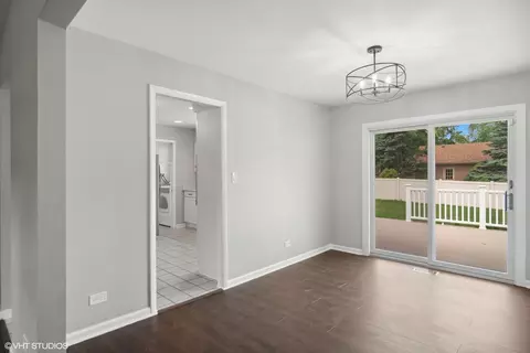411 Springside Ln, Buffalo Grove, IL 60089 photo 8