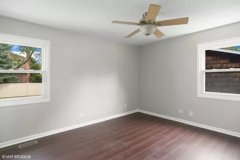 411 Springside Ln, Buffalo Grove, IL 60089 photo 9