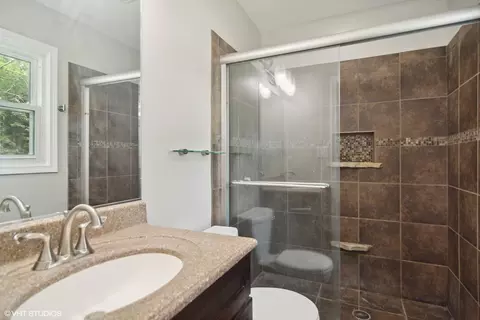 411 Springside Ln, Buffalo Grove, IL 60089 photo 10