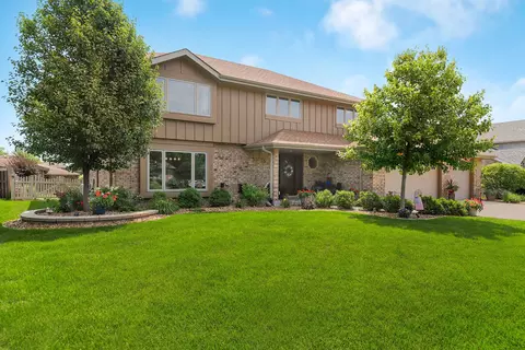17419 Bridalwood Ln, Tinley Park, IL 60487