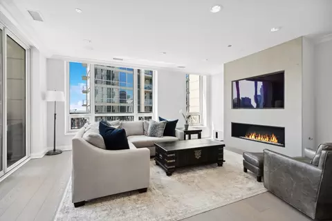 10 E Delaware Pl #22D, Chicago, IL 60611 photo 5