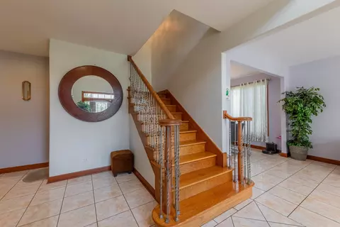 8000 Lorel Ave, Burbank, IL 60459 photo 9