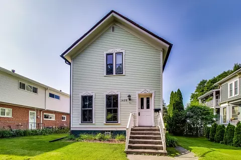 1428 Main St, Evanston, IL 60202