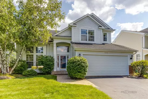 1313 Liverpool Ln, Mundelein, IL 60060