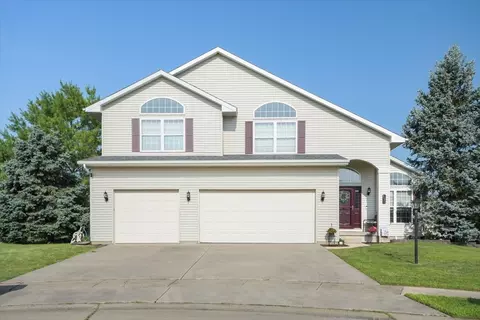 2109 Crossgate Ct, Champaign, IL 61822
