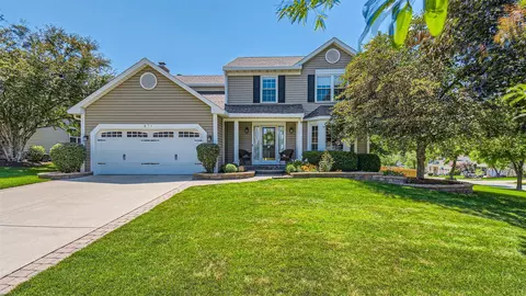 971 Mcphee Dr, Lake In The Hills, IL 60156