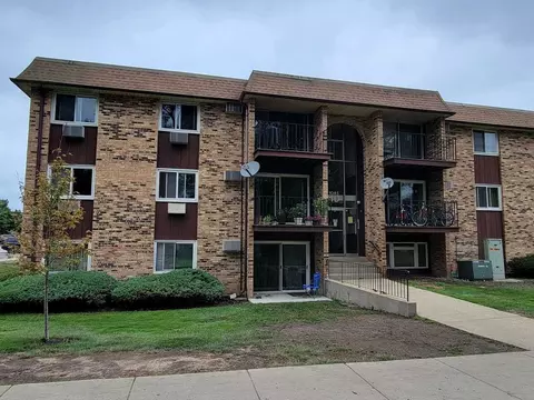 1045 Higgins Quarters Dr #104, Hoffman Estates, IL 60169