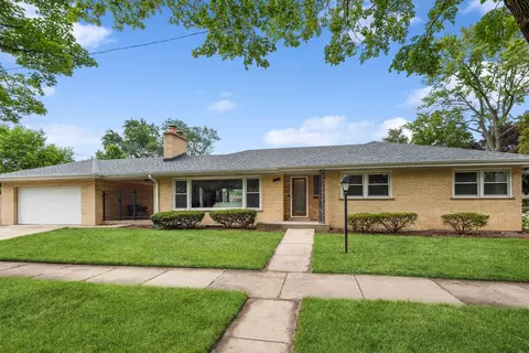 4025 W Chase Ave, Lincolnwood, IL 60712