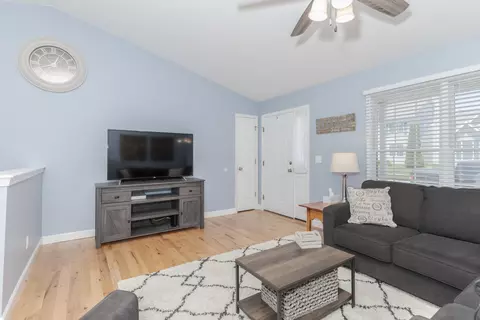1115 Bull St, Normal, IL 61761 photo 11