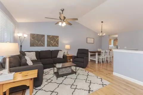 1115 Bull St, Normal, IL 61761 photo 10