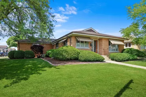 3748 W 114th St, Chicago, IL 60655