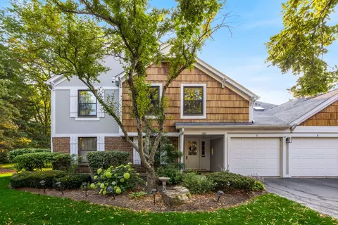 1932 Gresham Cir #C, Wheaton, IL 60189