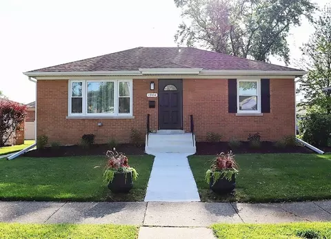 1944 Burns Ave, Westchester, IL 60154