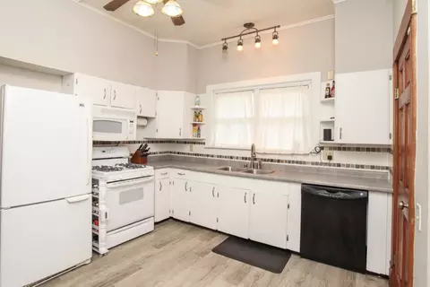 710 E Center St, Le Roy, IL 61752 photo 13