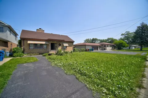 6514 W 91st St, Oak Lawn, IL 60453