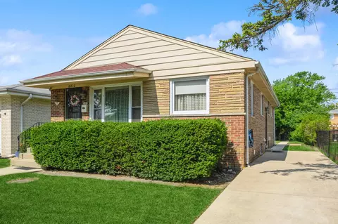 8432 Drake Ave, Skokie, IL 60076