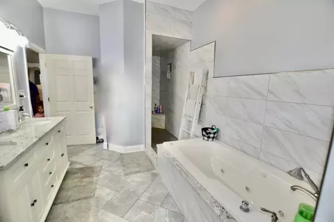 118 N Kent Rd, Mchenry, IL 60051 photo 11