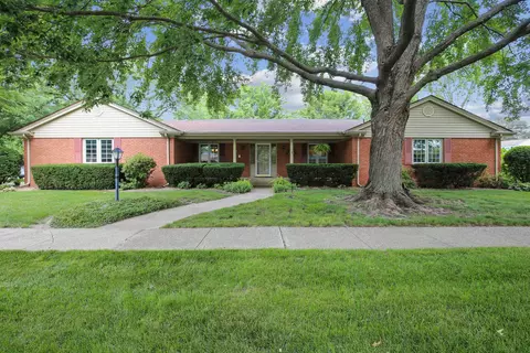 2507 Bedford Dr, Champaign, IL 61820