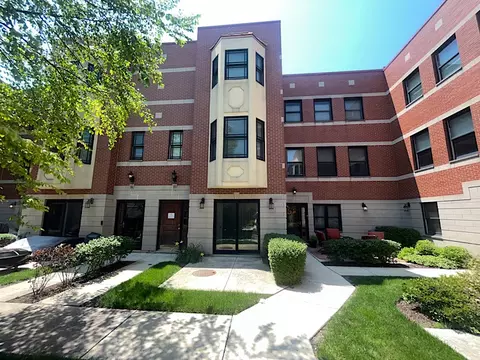2340 W Adams St #35, Chicago, IL 60612