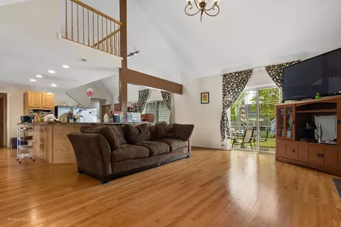 2014 Oak Forest Dr, Morris, IL 60450 photo 5