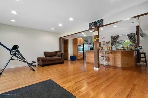2014 Oak Forest Dr, Morris, IL 60450 photo 3