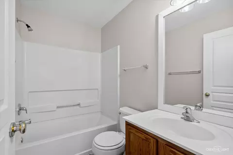546 Conservatory Ln, Aurora, IL 60502 photo 13