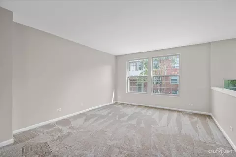 546 Conservatory Ln, Aurora, IL 60502 photo 3