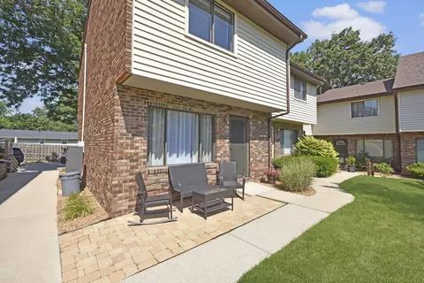 1405 E Vernon Ave #1, Normal, IL 61761