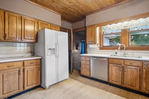 20 E Pine Ave, Roselle, IL 60172 photo 11