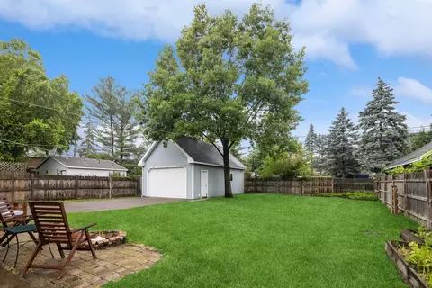 20 E Pine Ave, Roselle, IL 60172 photo 29
