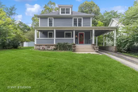 171 Lincoln Pkwy, Crystal Lake, IL 60014