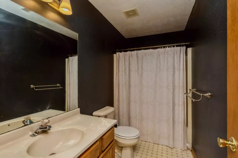  808 E 6th St, Belvidere, IL 61008 photo 18