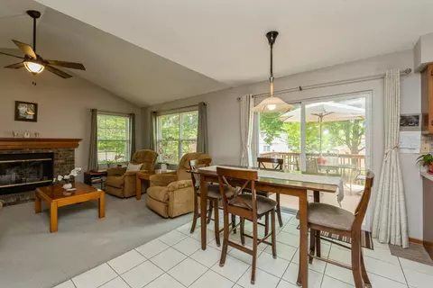 808 E 6th St, Belvidere, IL 61008 photo 10