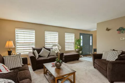 808 E 6th St, Belvidere, IL 61008 photo 6