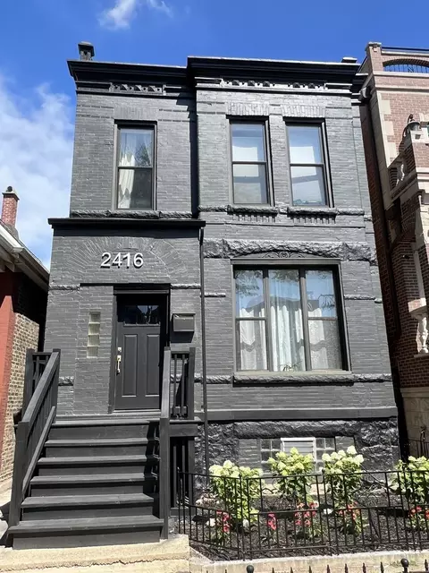 2416 W Superior St, Chicago, IL 60612