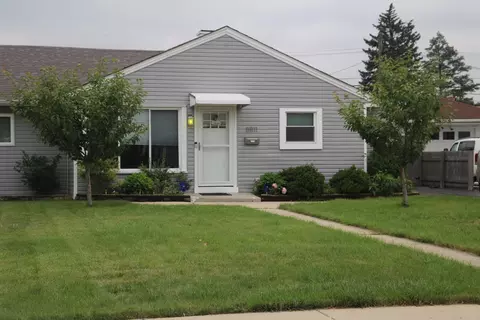 8811 S Kostner Ave, Hometown, IL 60456