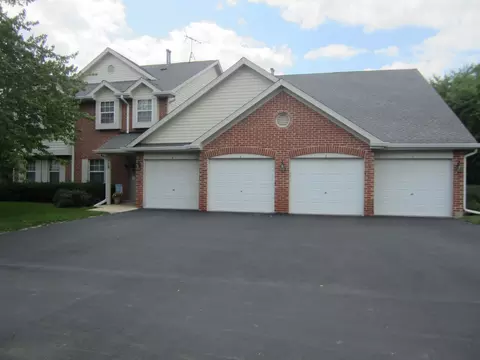 112 S Pembroke Dr #112-1, Schaumburg, IL 60193