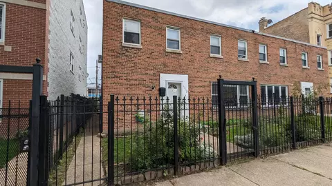 6045 N Mozart St, Chicago, IL 60659