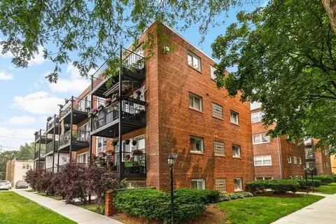 2636 W Catalpa Ave #36, Chicago, IL 60625