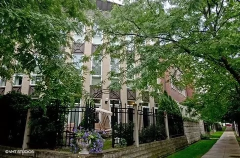 1521 S Indiana Ave #J, Chicago, IL 60605