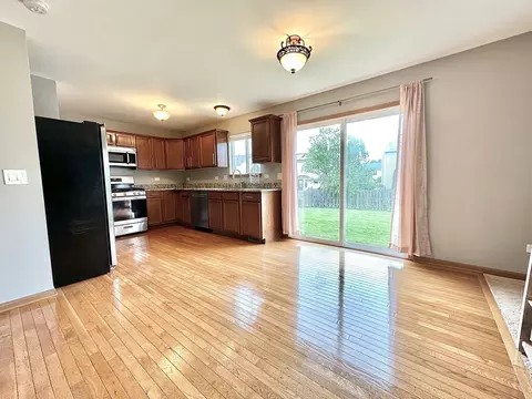 6311 Blue Ridge Dr, Plainfield, IL 60586 photo 9