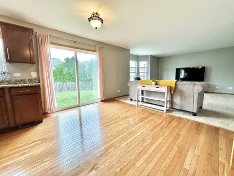 6311 Blue Ridge Dr, Plainfield, IL 60586 photo 10