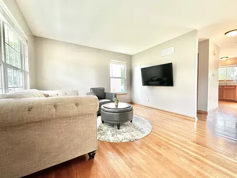 6311 Blue Ridge Dr, Plainfield, IL 60586 photo 2