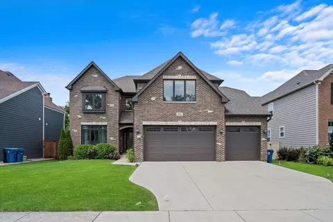 430 N Walnut St, Elmhurst, IL 60126