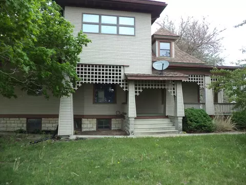 328 Pickett St, Chenoa, IL 61726 photo 2