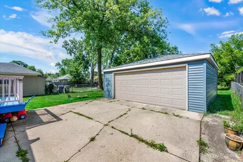 408 Elm St, Elgin, IL 60123 photo 6