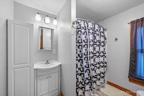 408 Elm St, Elgin, IL 60123 photo 19