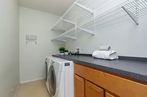 1390 Bison Ln, Hoffman Estates, IL 60192 photo 17