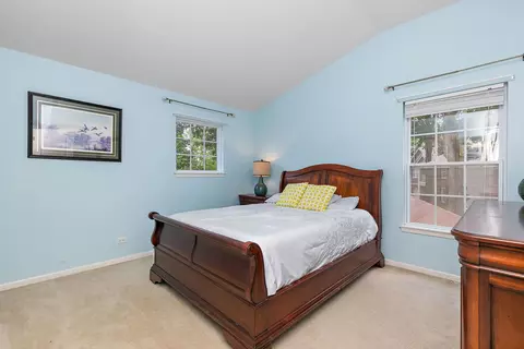 1390 Bison Ln, Hoffman Estates, IL 60192 photo 24